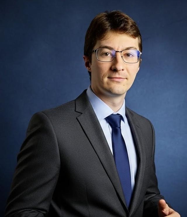 Dr. Matheus Scheffer